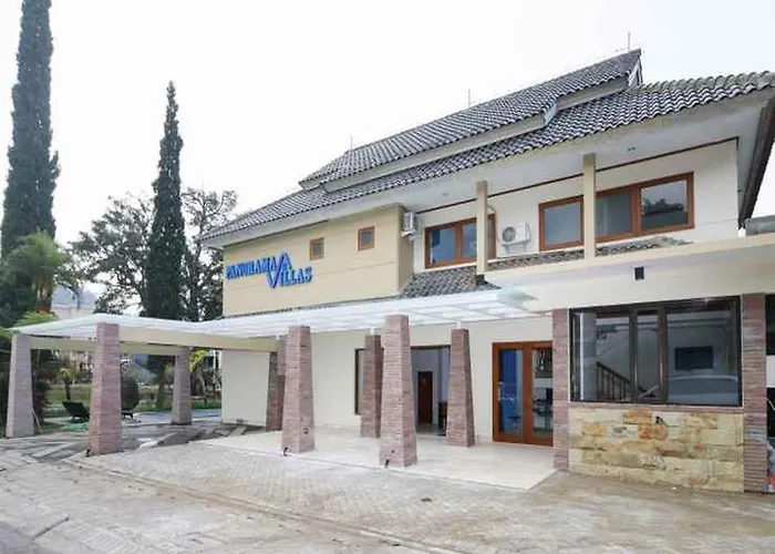 Panorama Villas Batu F-16